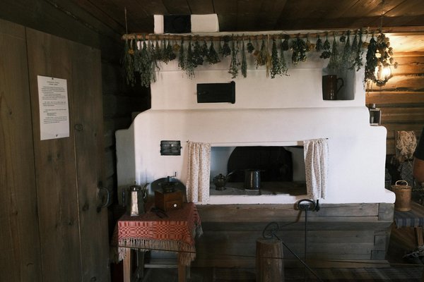 Créer des toits industriels durables et esthétiques : les clés pour réussir la rénovation d'une toiture industrielle